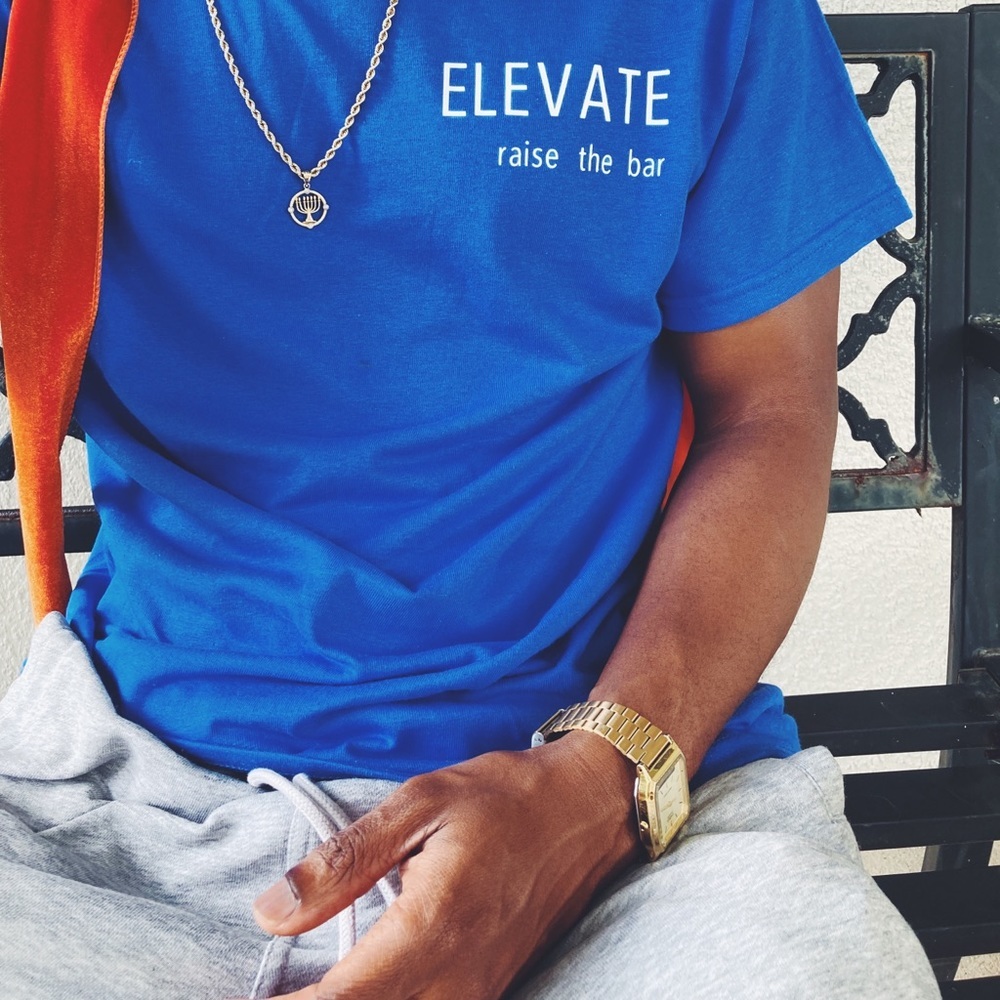 Elevate T-shirt (L-XL )